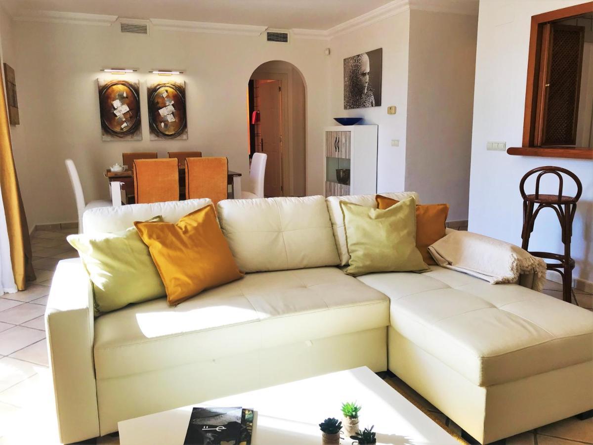 Apartments El Paraiso Beach Estepona Bagian luar foto